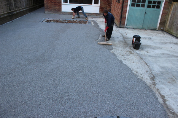 grey granite resin driveway 8ilex way goring west sussex 21 BN124UZ 2482