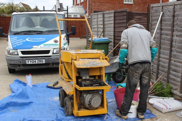 preparation resin bound patio granite edging 21 Lime Grove Angmering WSussex BN164HA 2663